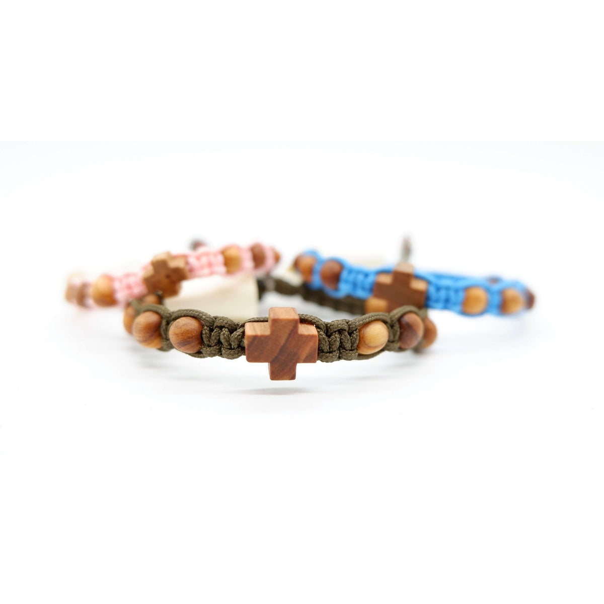 Kinderarmband mit zehn Olivenholzperlen und Kreuz