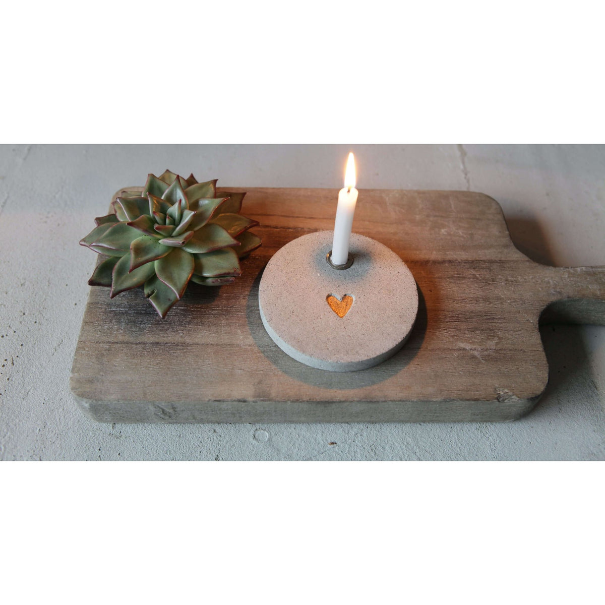 Good old friends Lichtkreis aus Beton Herz inkl. Kerze
